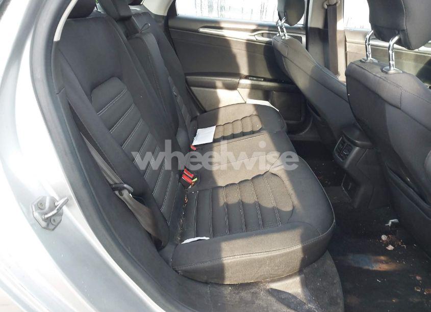 Photo 8 of 2014 Ford Fusion SE (VIN 3FA6P0HD3ER119915)