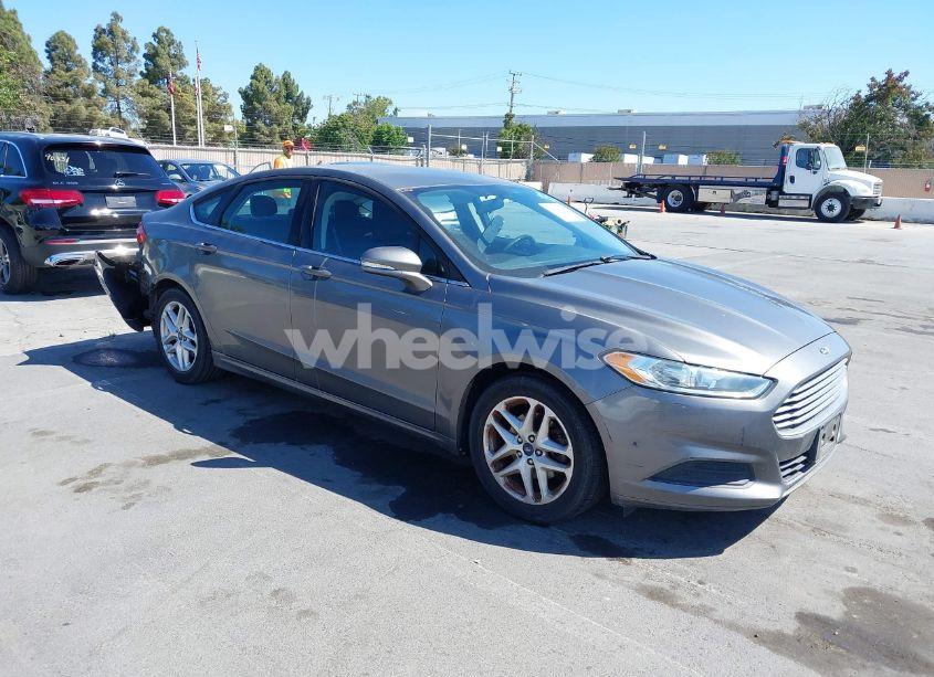 2014 Ford Fusion SE (VIN 3FA6P0HD3ER150629) main photo