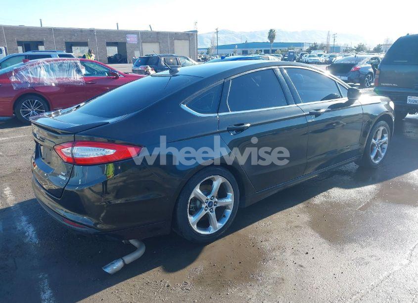 Photo 4 of 2014 Ford Fusion SE (VIN 3FA6P0HD3ER151019)