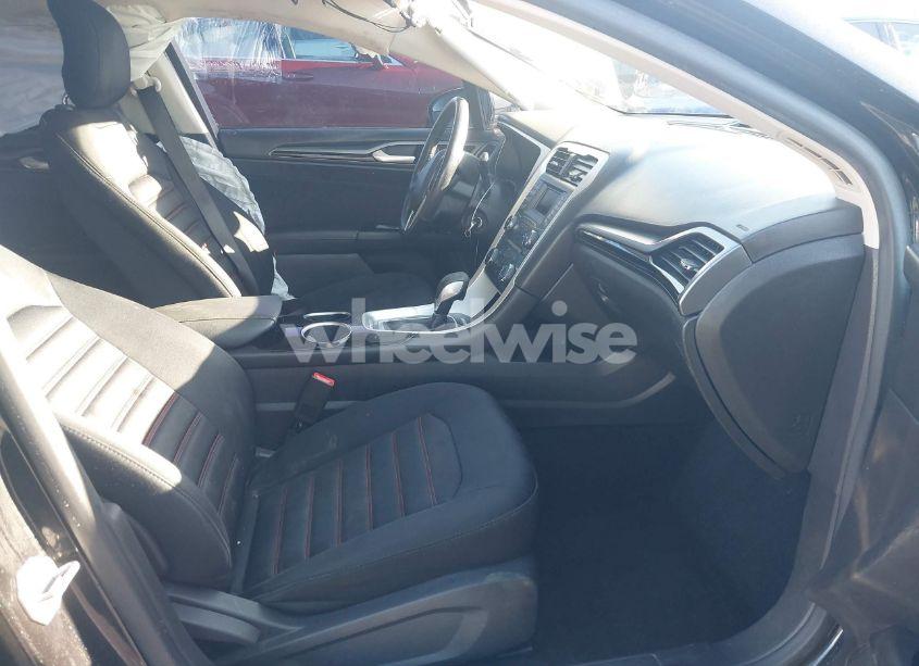 Photo 5 of 2014 Ford Fusion SE (VIN 3FA6P0HD3ER151019)