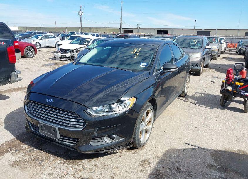 Photo 2 of 2014 Ford Fusion SE (VIN 3FA6P0HD3ER182657)