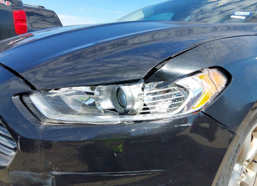 Photo 6 of 2014 Ford Fusion SE (VIN 3FA6P0HD3ER182657)