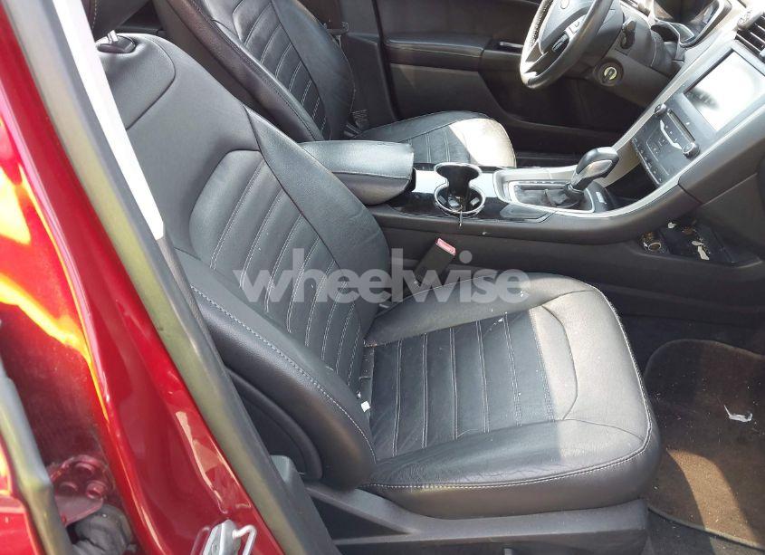 Photo 5 of 2014 Ford Fusion SE (VIN 3FA6P0HD3ER204009)