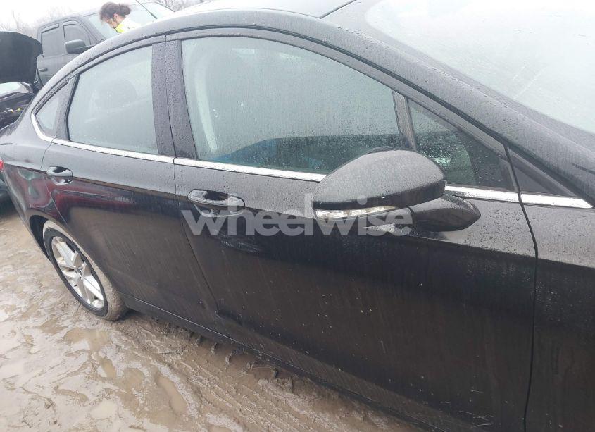 Photo 13 of 2014 Ford Fusion SE (VIN 3FA6P0HD3ER225524)