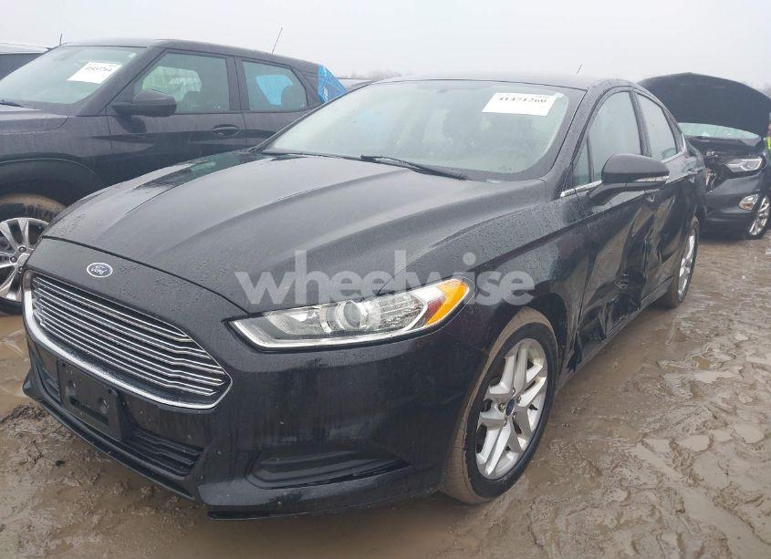 Photo 2 of 2014 Ford Fusion SE (VIN 3FA6P0HD3ER225524)