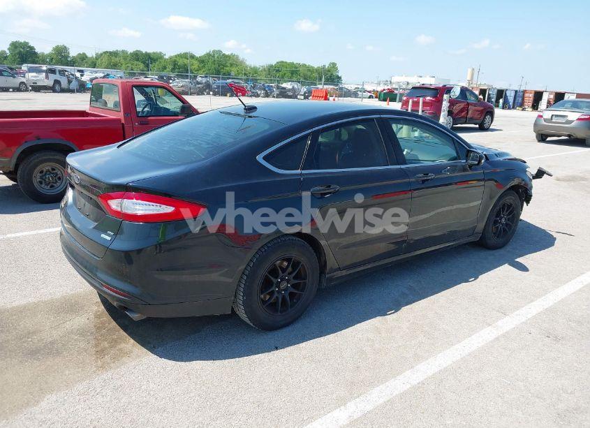 Photo 4 of 2014 Ford Fusion SE (VIN 3FA6P0HD3ER231906)