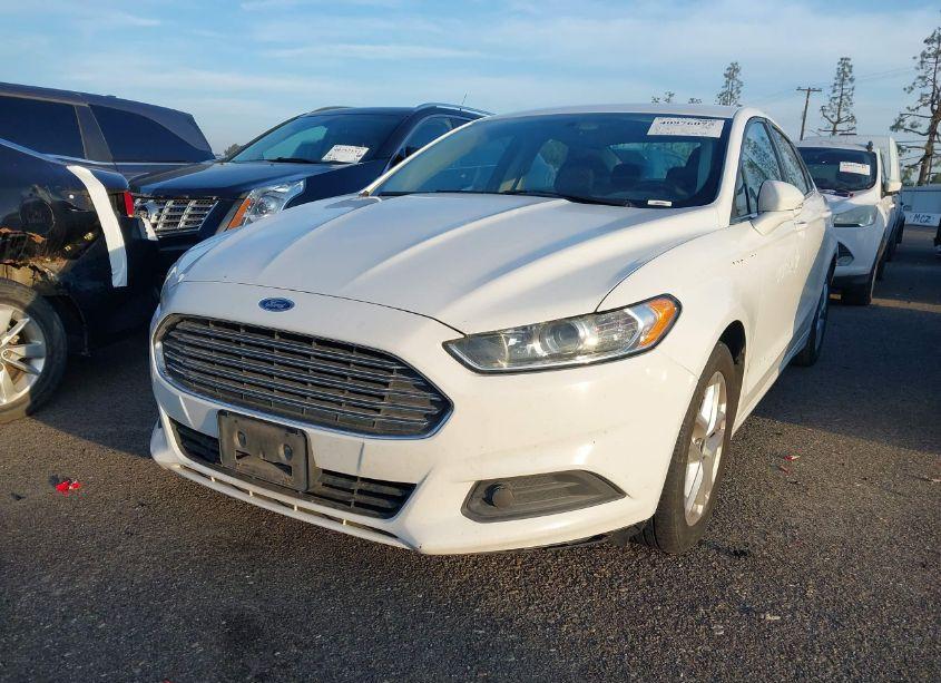 Photo 2 of 2014 Ford Fusion SE (VIN 3FA6P0HD3ER242839)