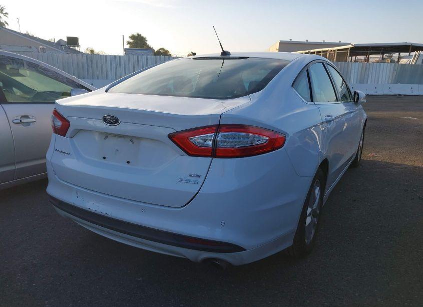 Photo 4 of 2014 Ford Fusion SE (VIN 3FA6P0HD3ER242839)