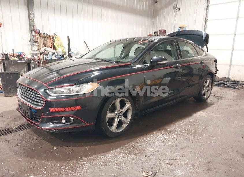 Photo 2 of 2014 Ford Fusion SE (VIN 3FA6P0HD3ER246230)