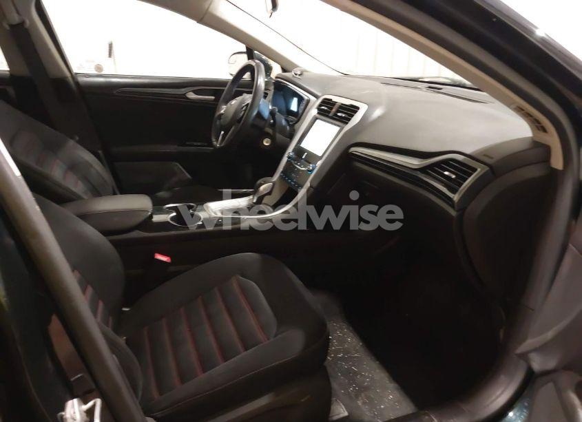 Photo 5 of 2014 Ford Fusion SE (VIN 3FA6P0HD3ER246230)