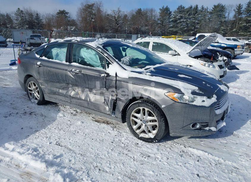 2014 Ford Fusion SE (VIN 3FA6P0HD3ER310749) main photo