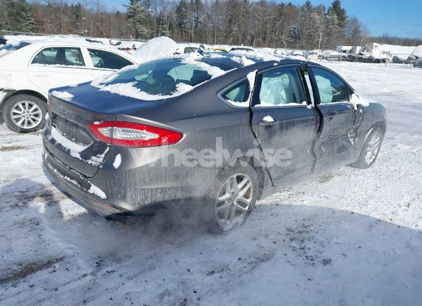 Photo 4 of 2014 Ford Fusion SE (VIN 3FA6P0HD3ER310749)