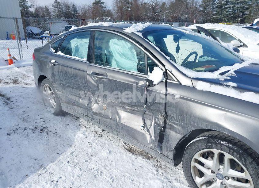 Photo 6 of 2014 Ford Fusion SE (VIN 3FA6P0HD3ER310749)