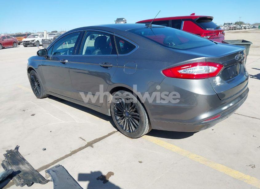 Photo 3 of 2014 Ford Fusion SE (VIN 3FA6P0HD3ER314963)