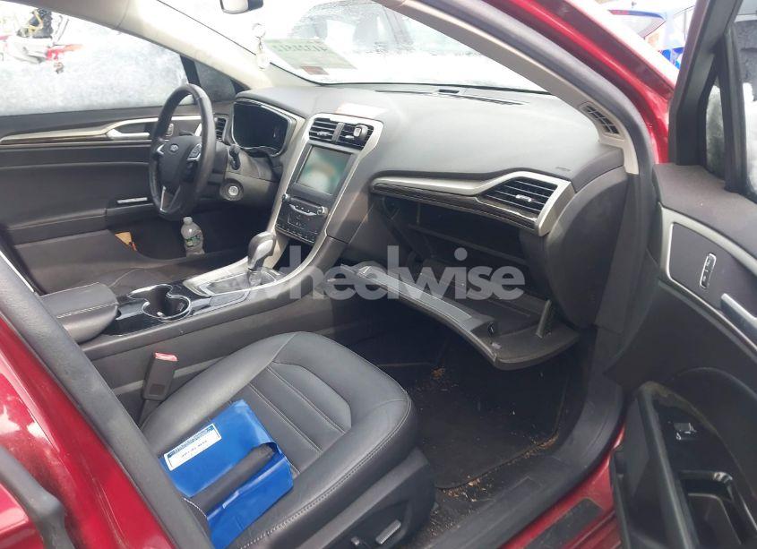 Photo 5 of 2014 Ford Fusion SE (VIN 3FA6P0HD3ER371020)