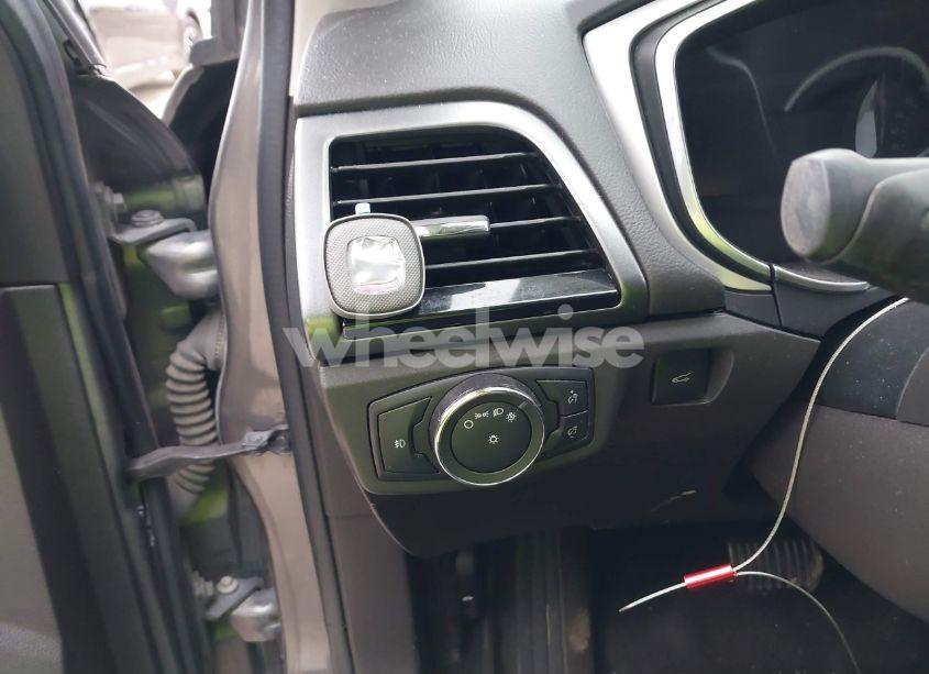 Photo 11 of 2014 Ford Fusion SE (VIN 3FA6P0HD3ER378033)