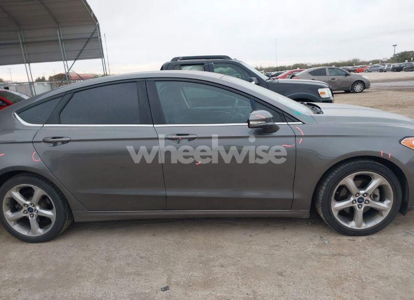 Photo 13 of 2014 Ford Fusion SE (VIN 3FA6P0HD3ER378033)