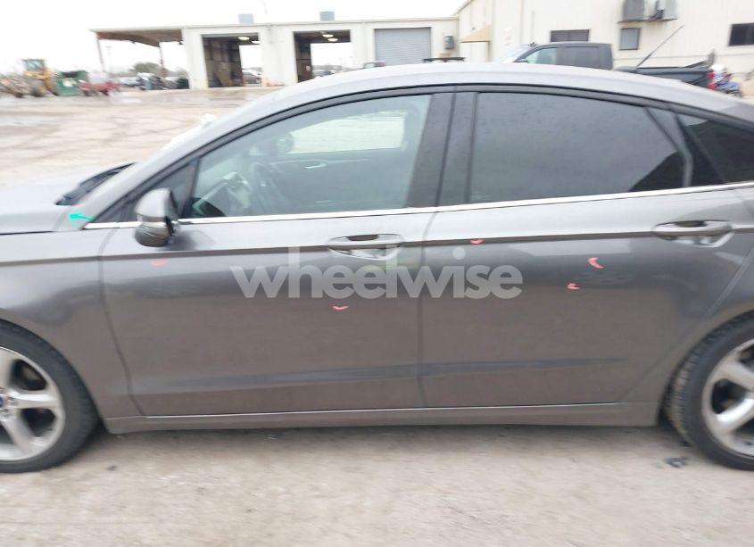 Photo 14 of 2014 Ford Fusion SE (VIN 3FA6P0HD3ER378033)