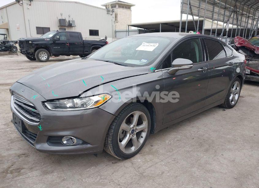 Photo 2 of 2014 Ford Fusion SE (VIN 3FA6P0HD3ER378033)