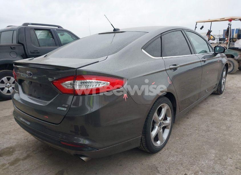 Photo 4 of 2014 Ford Fusion SE (VIN 3FA6P0HD3ER378033)
