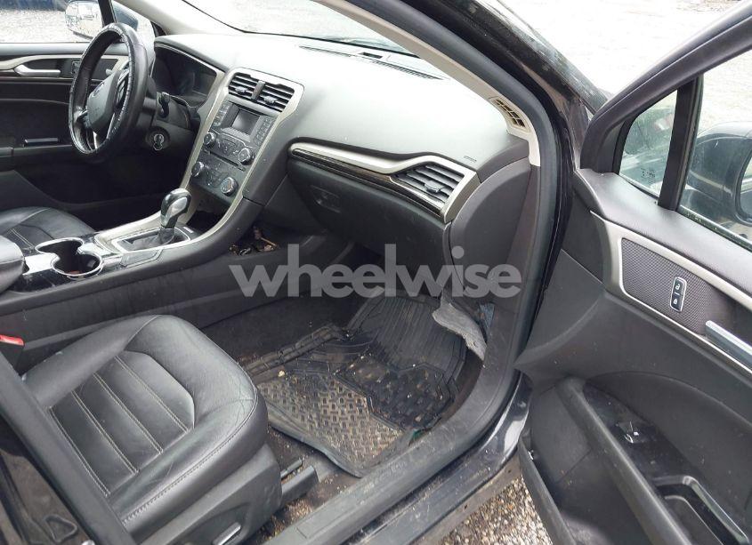 Photo 5 of 2014 Ford Fusion SE (VIN 3FA6P0HD3ER397942)