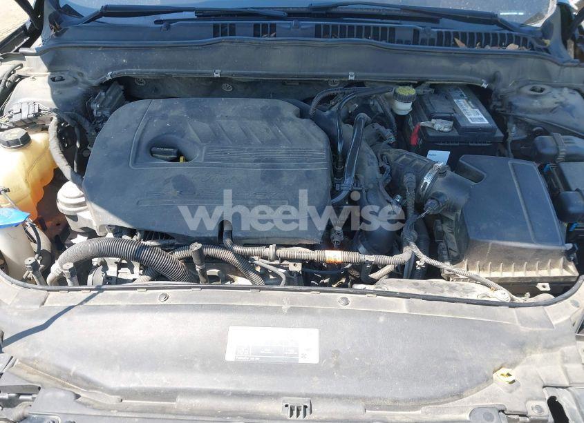 Photo 10 of 2015 Ford Fusion SE (VIN 3FA6P0HD3FR125991)