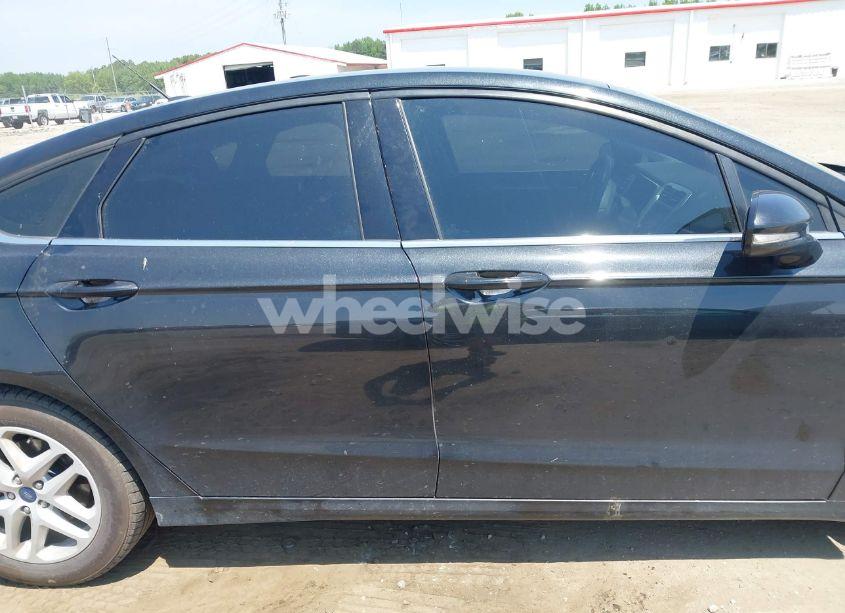 Photo 14 of 2015 Ford Fusion SE (VIN 3FA6P0HD3FR125991)