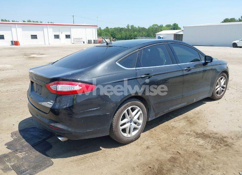 Photo 4 of 2015 Ford Fusion SE (VIN 3FA6P0HD3FR125991)