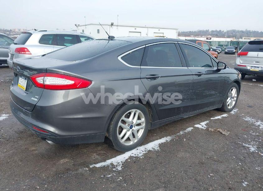 Photo 4 of 2015 Ford Fusion SE (VIN 3FA6P0HD3FR156500)