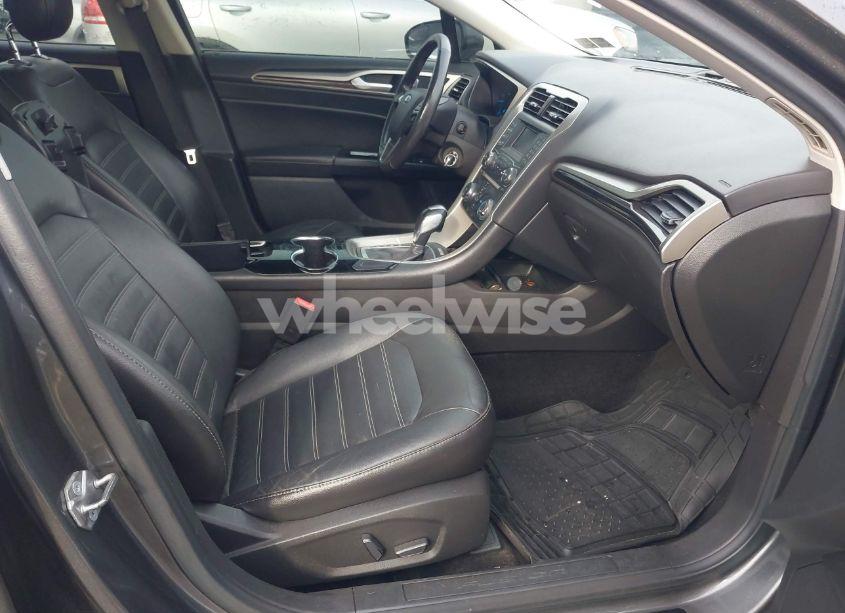 Photo 5 of 2015 Ford Fusion SE (VIN 3FA6P0HD3FR156500)