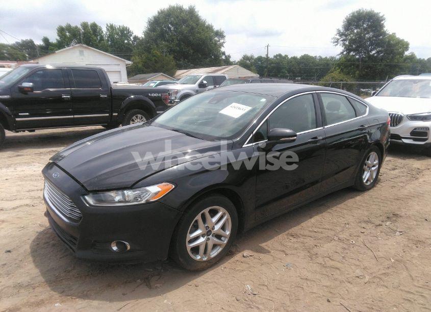 Photo 2 of 2015 Ford Fusion SE (VIN 3FA6P0HD3FR163656)