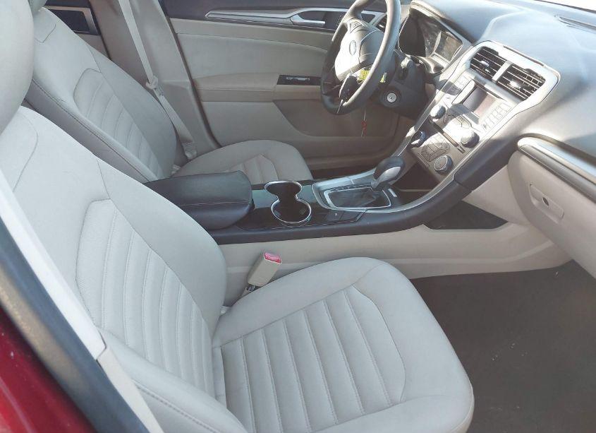 Photo 5 of 2015 Ford Fusion SE (VIN 3FA6P0HD3FR235035)