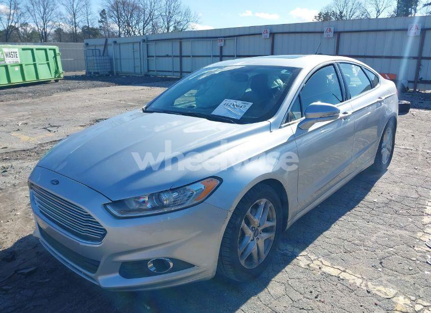 Photo 2 of 2016 Ford Fusion SE (VIN 3FA6P0HD3GR139472)