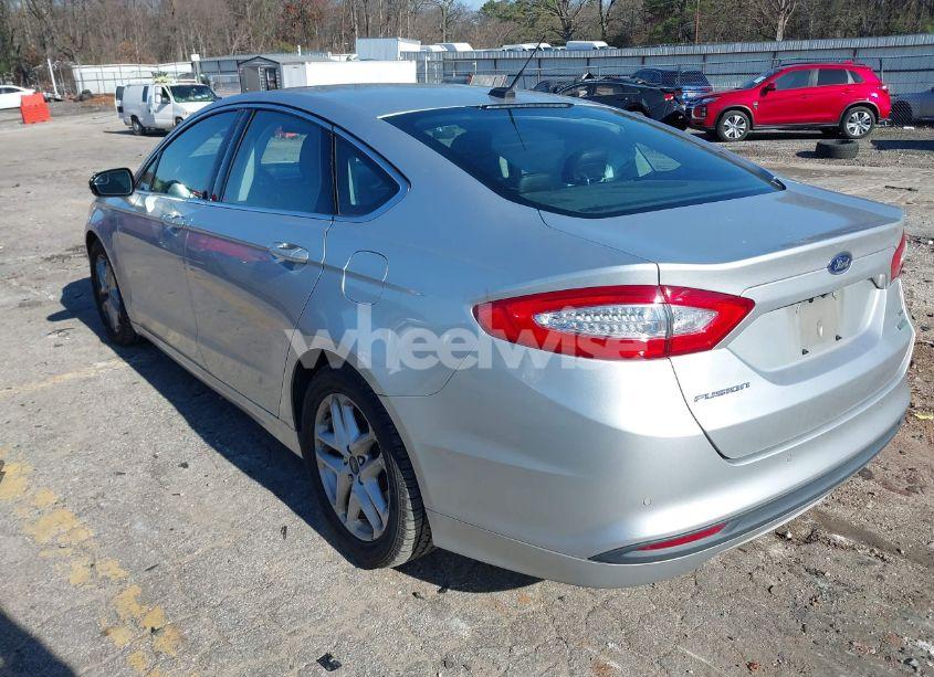Photo 3 of 2016 Ford Fusion SE (VIN 3FA6P0HD3GR139472)