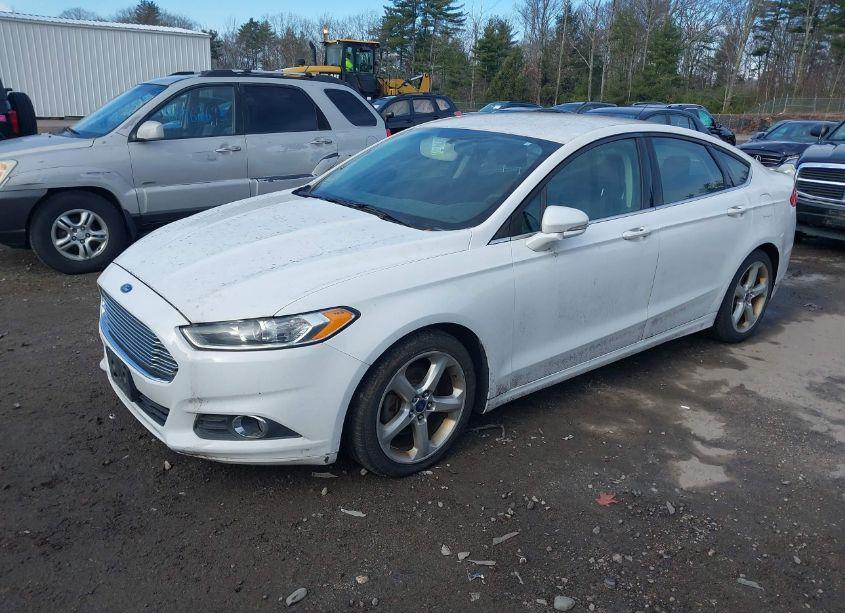 Photo 2 of 2016 Ford Fusion SE (VIN 3FA6P0HD3GR149161)