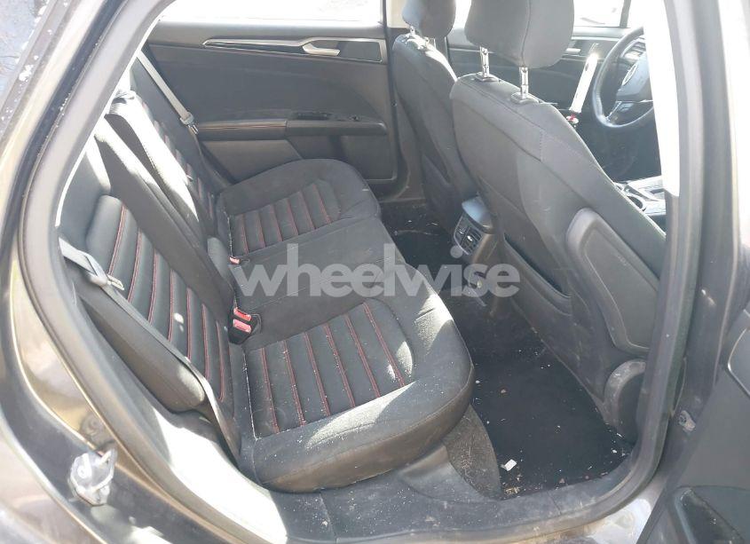 Photo 8 of 2016 Ford Fusion SE (VIN 3FA6P0HD3GR149371)