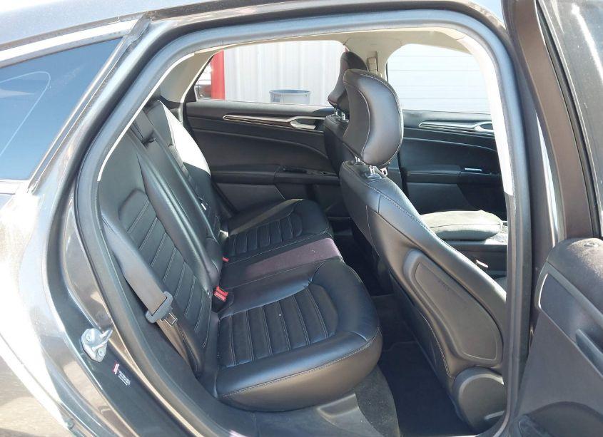 Photo 8 of 2016 Ford Fusion SE (VIN 3FA6P0HD3GR171709)