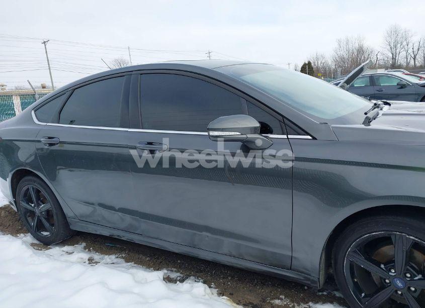 Photo 13 of 2016 Ford Fusion SE (VIN 3FA6P0HD3GR185819)