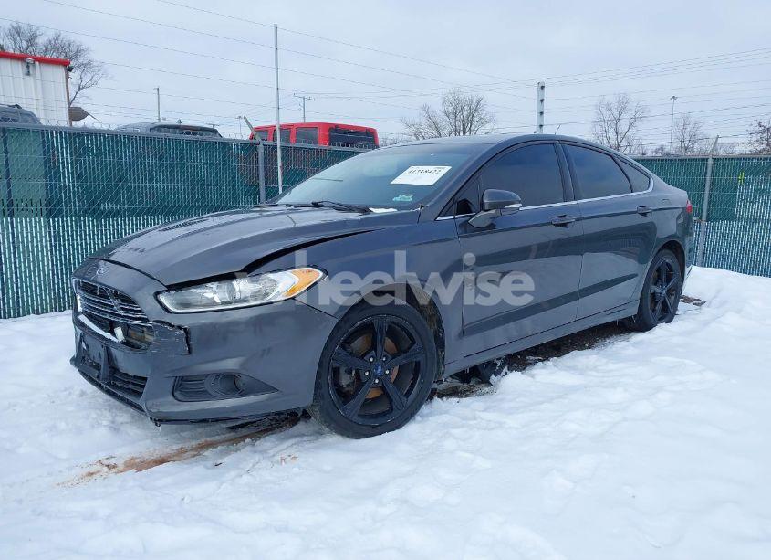 Photo 2 of 2016 Ford Fusion SE (VIN 3FA6P0HD3GR185819)