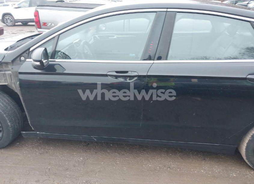 Photo 15 of 2016 Ford Fusion SE (VIN 3FA6P0HD3GR185822)