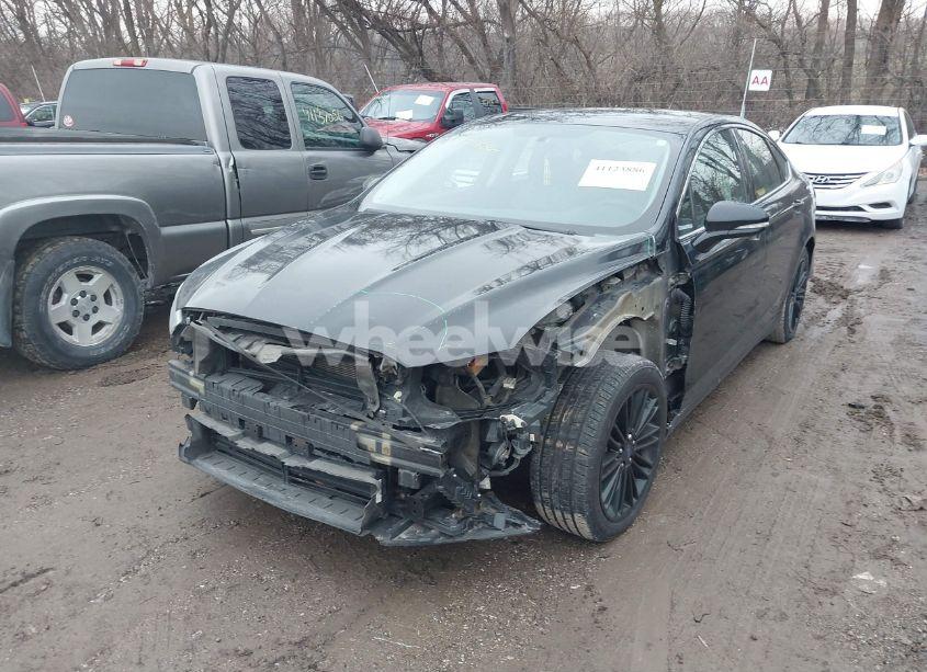 Photo 2 of 2016 Ford Fusion SE (VIN 3FA6P0HD3GR185822)