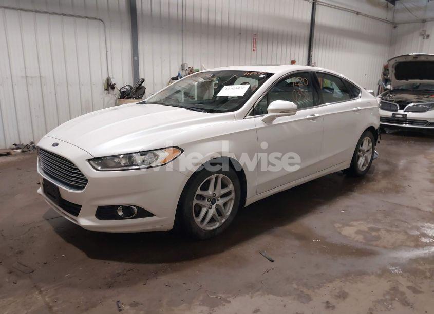 Photo 2 of 2016 Ford Fusion SE (VIN 3FA6P0HD3GR223887)