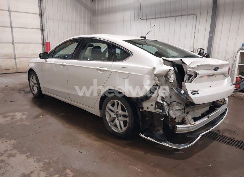 Photo 3 of 2016 Ford Fusion SE (VIN 3FA6P0HD3GR223887)