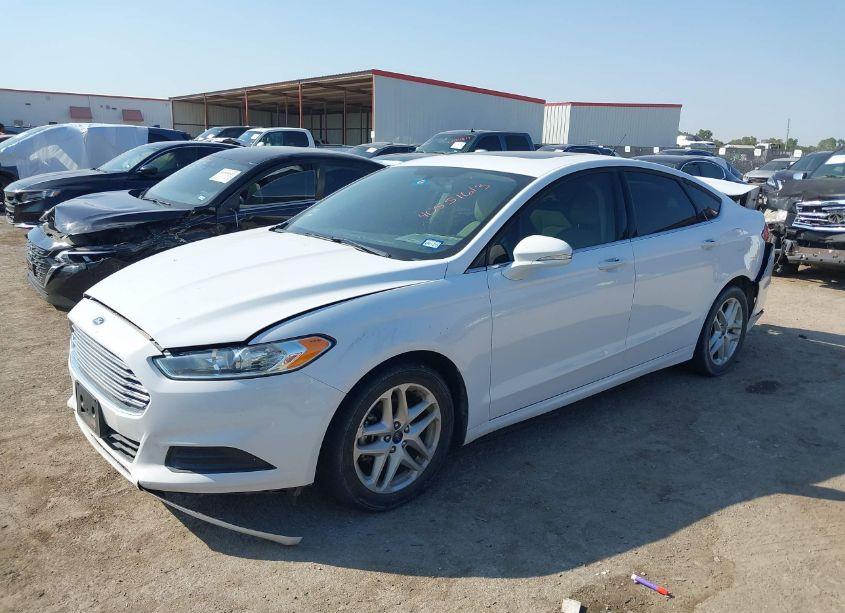 Photo 2 of 2016 Ford Fusion SE (VIN 3FA6P0HD3GR302539)