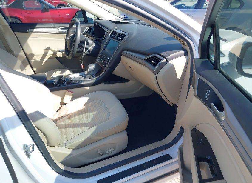 Photo 5 of 2016 Ford Fusion SE (VIN 3FA6P0HD3GR302539)