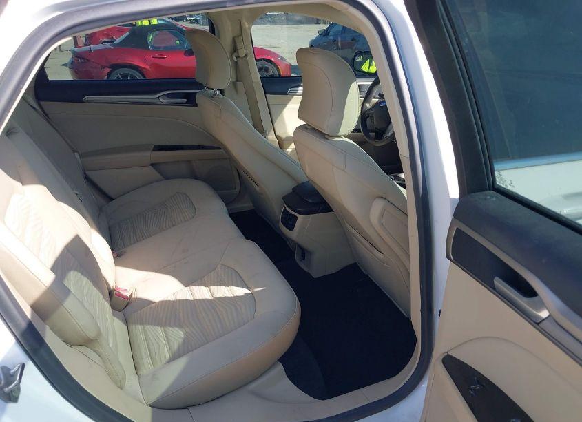 Photo 8 of 2016 Ford Fusion SE (VIN 3FA6P0HD3GR302539)