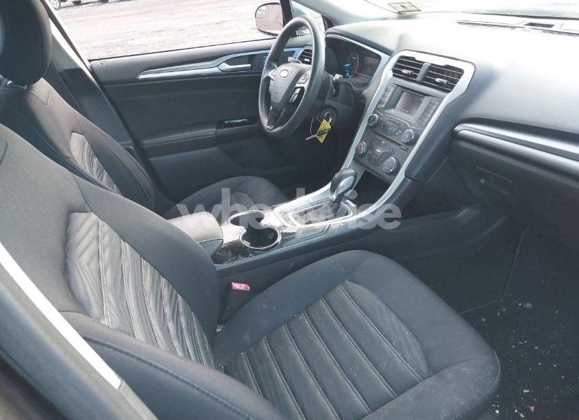 Photo 5 of 2016 Ford Fusion SE (VIN 3FA6P0HD3GR309605)