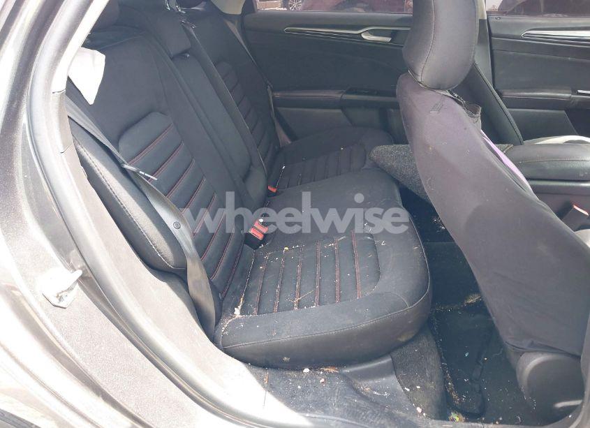 Photo 8 of 2016 Ford Fusion SE (VIN 3FA6P0HD3GR380223)