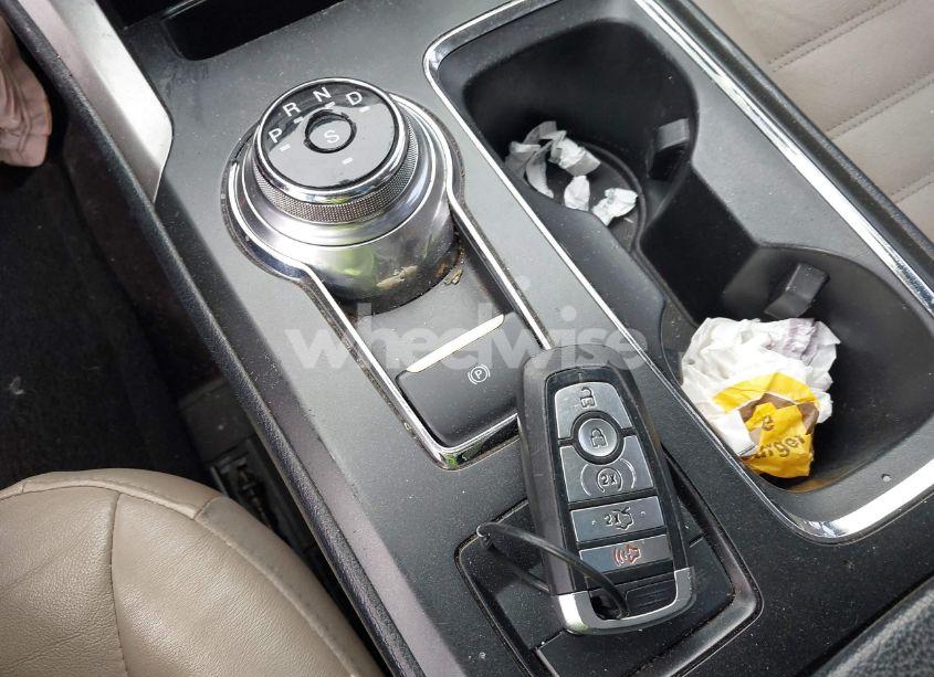 Photo 11 of 2017 Ford Fusion SE (VIN 3FA6P0HD3HR132619)