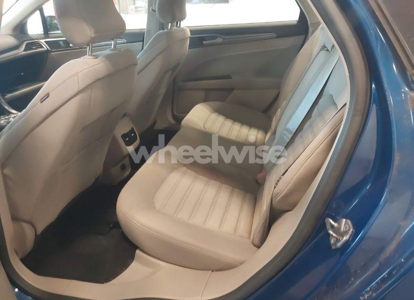 Photo 8 of 2017 Ford Fusion SE (VIN 3FA6P0HD3HR136864)